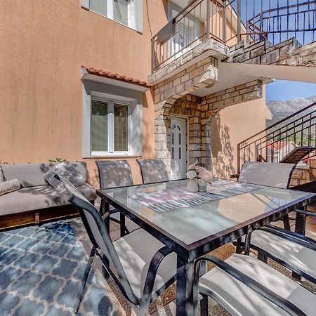 Apartments Pelle Tivat Exteriér fotografie